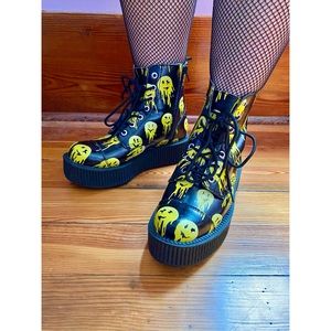 NWOT T.U.K Leather Melting Smiley Creeper Platform Boots - US Size 5